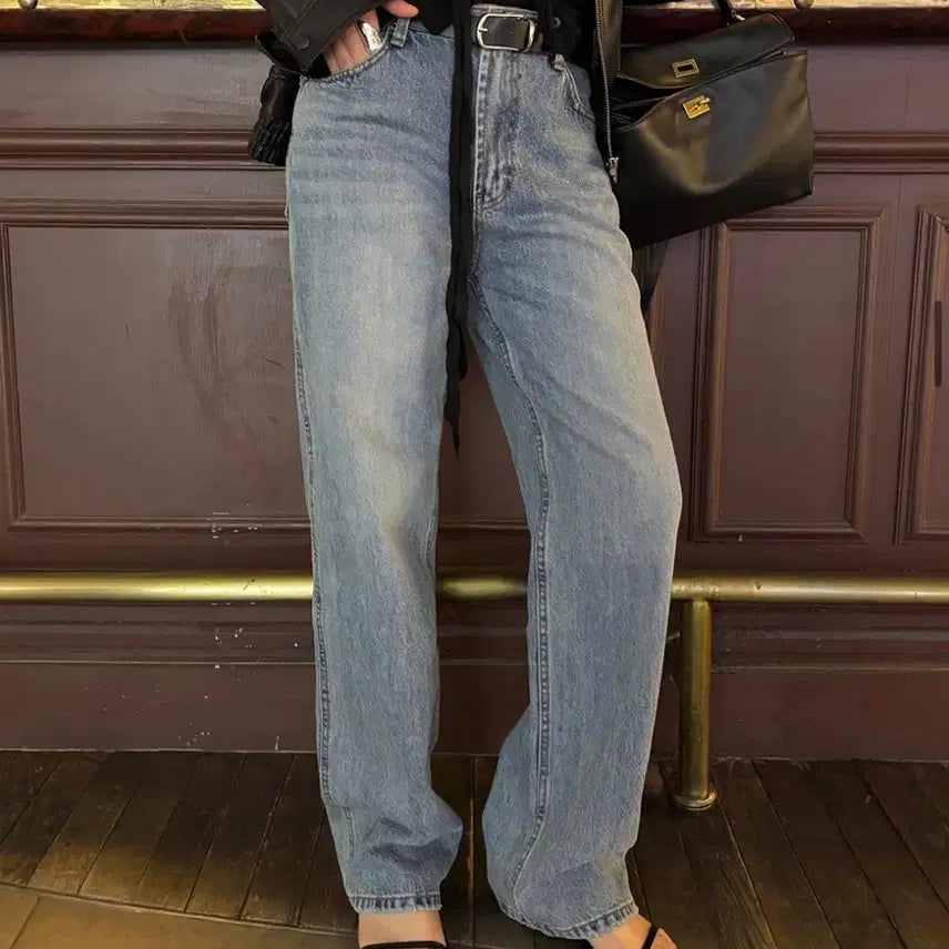 [BUNJANG] Themui Straight Jeans (Medium Wash / S) / 더무이 스트레이트 바지(미디움 워시/ S)