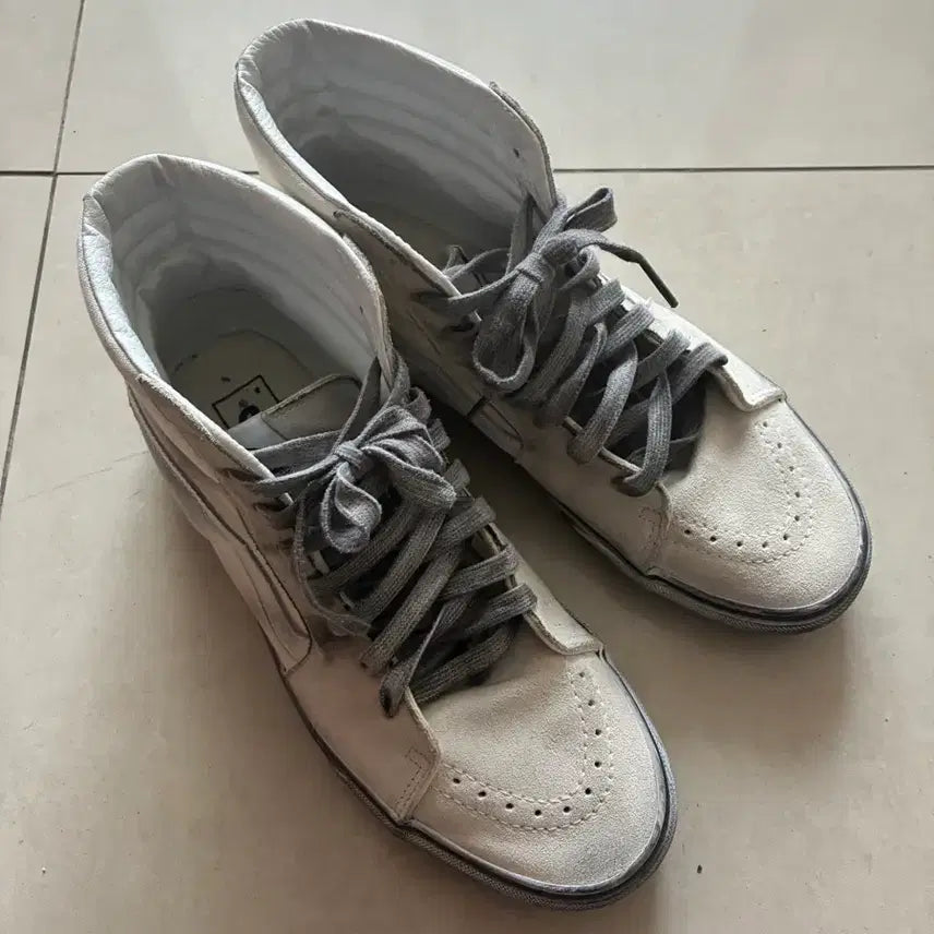 [BUNJANG] Vans High-Top Sneakers Size 280 / 반스 하이탑 280
