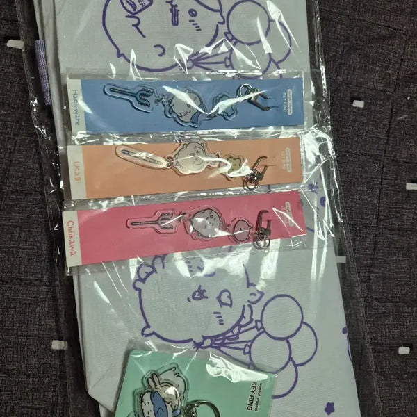 [BUNJANG] Chiikawa (Munjakgwi) Acrylic Keyring (Sealed) + Reusable Bag / 치이카와(먼작귀)아크릴키링 미개봉+특전 리유저블백