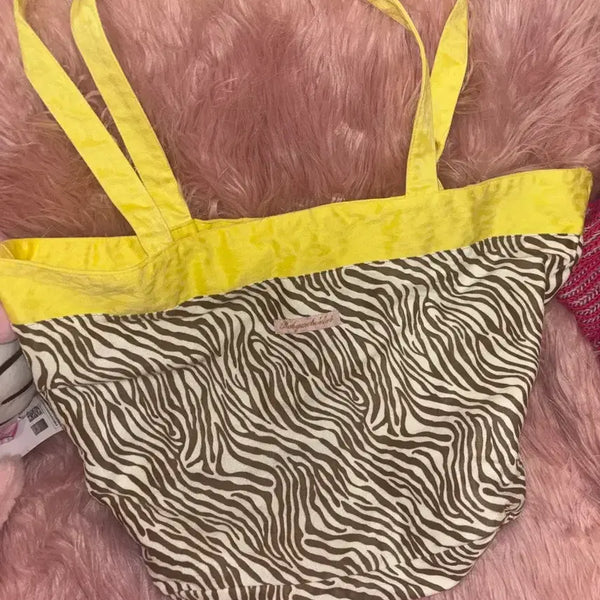 [BUNJANG] Babymetalclub Juicy Bag Yellow Zebra Print Shoulder Bag / 베이비메탈클럽 쥬씨백 옐로우 갸루백