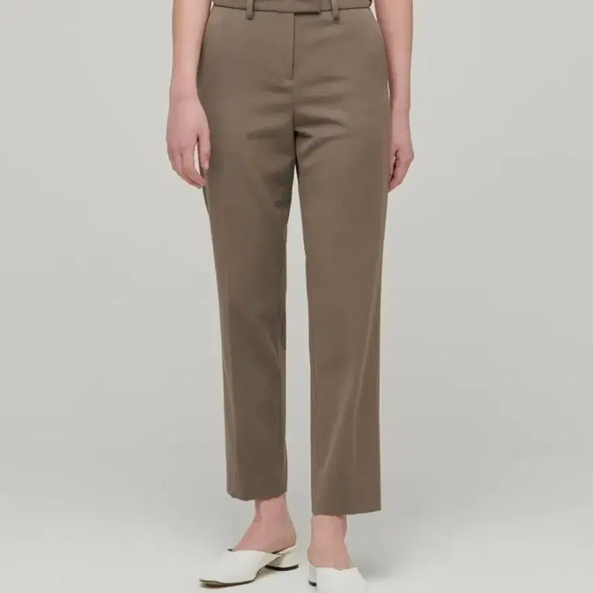 [BUNJANG] Musinsa Standard Women's Slim Straight Hidden Banding Slacks Dusty Beige / 새상품*무신사스탠다드 우먼즈 슬림 스트레이트 히든 밴딩 슬랙스