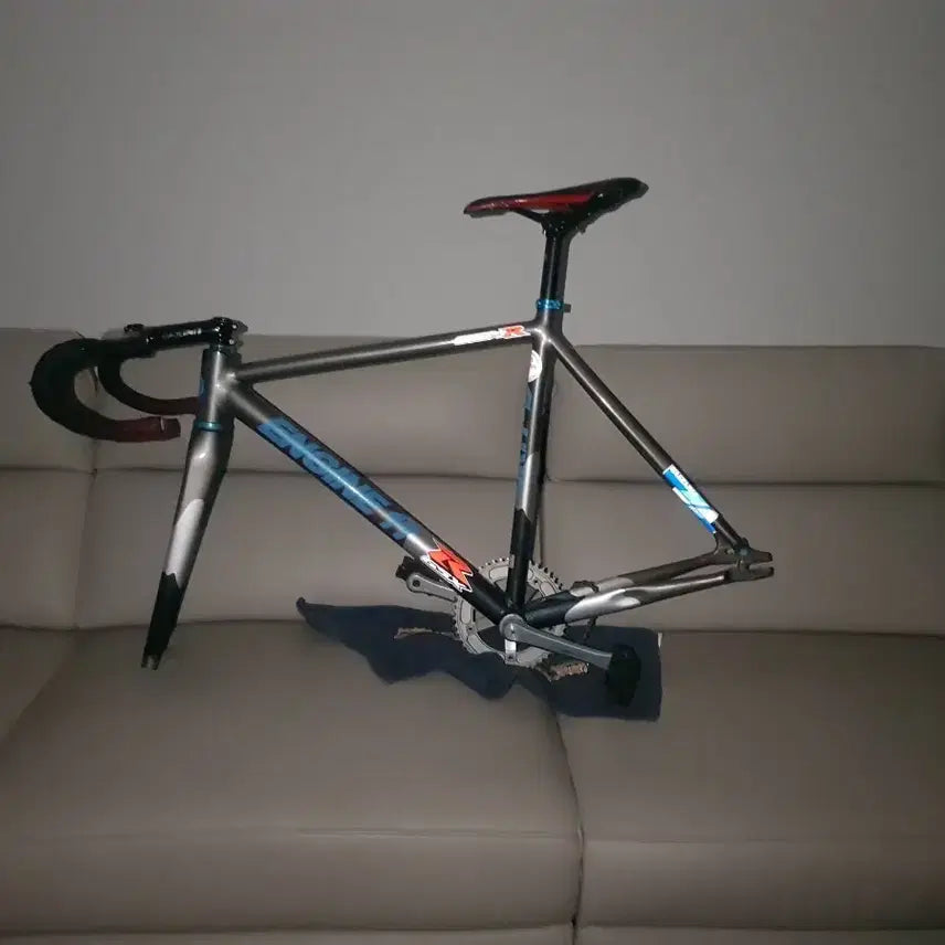 [BUNJANG] Engine11 Gunmetal M Size Bicycle / 엔진11 건메탈 개급처