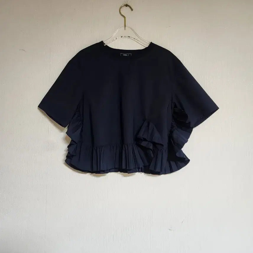 [BUNJANG] G.N.J. Lace Oversized Blouse / GONE . J고앤제이 레이스 오버핏 블라우스55~66반