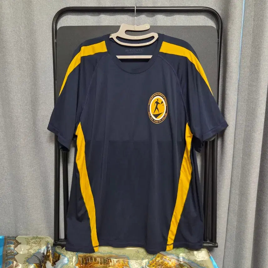 [BUNJANG] The Authentic American Vintage Navy Short Sleeve T-Shirt (L) / American vintage 스포츠 반팔 티셔츠 L(100)