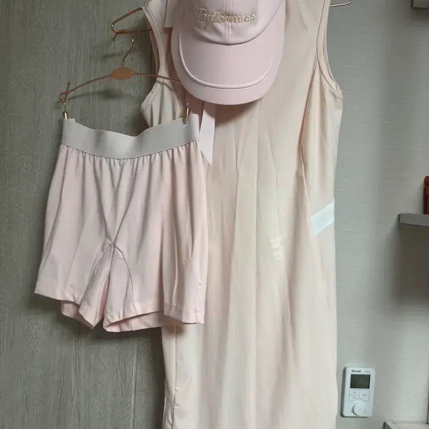 [BUNJANG] TaylorMade One-Piece Golf Dress / 테일러메이드 원피스