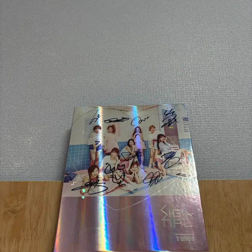 [BUNJANG] Twice Mini Album Vol. 4 SIGNAL Limited Edition Signed Album (All Members) / 트와이스 미니 4집 SIGNAL / 전멤버 비매 사인반