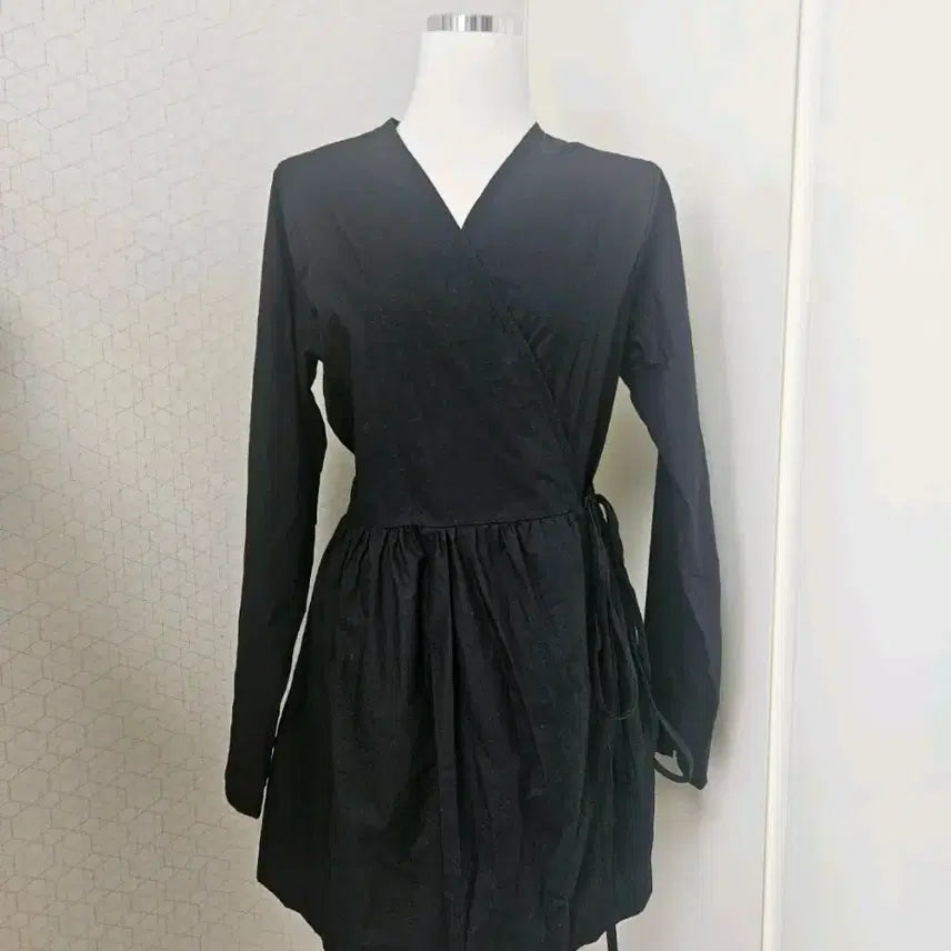[BUNJANG] Black Wrap Dress / 블랙 랩 원피스
