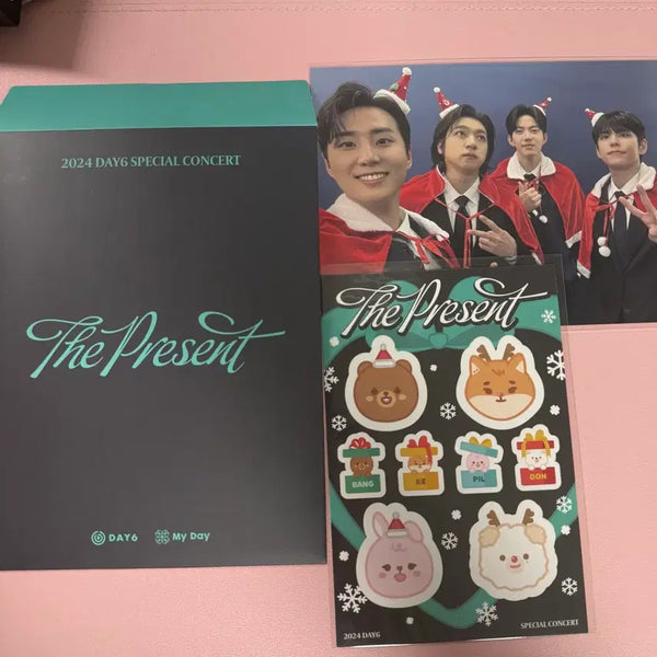 [BUNJANG] Day6 2024 Concert Entry Kit Postcard Sticker Set / 데이식스 2024 24 클콘 입장키트 엽서 스티커 양도 판매