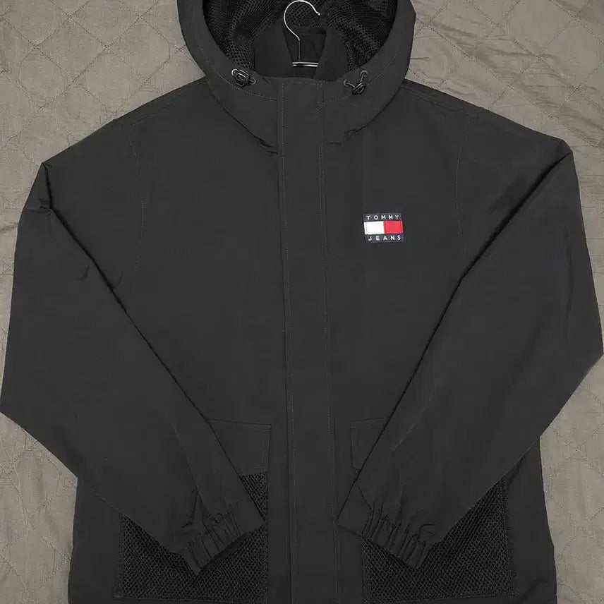[BUNJANG] Tommy Jeans Retro Windbreaker Jacket / (새상품급) 정품 타미진스 바람막이팝니다