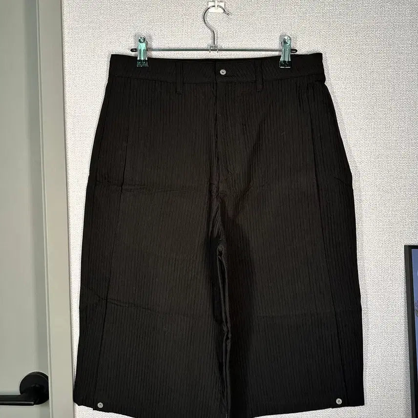 [BUNJANG] IISE Black Bermuda Pants / 새상품) IISE 이세 이쎄 블랙 버뮤다 팬츠