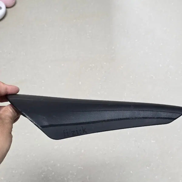 [BUNJANG] Fizik Volta R1 Full Carbon Saddle / 피직 볼타 R1 풀카본 안장