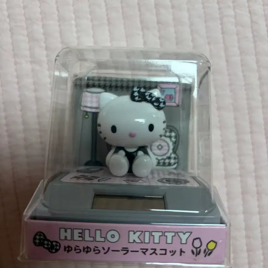[BUNJANG] Sanrio Hello Kitty Black Nhohon Dancing Doll / 키티 블랙 노호혼 흔들흔들 새상품 정품