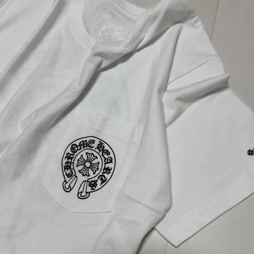 [BUNJANG] Chrome Hearts Horseshoe Logo Short Sleeve T-Shirt (Customized Length) / (L) 크롬하츠 홀스슈 화이트 반팔 (기장수선)