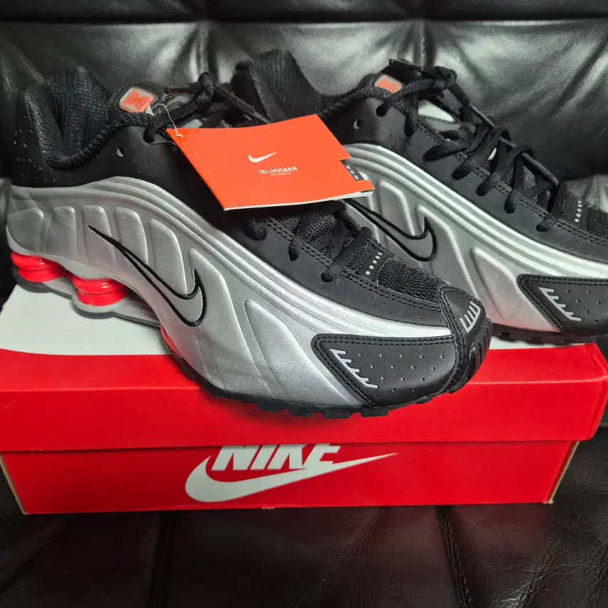 [BUNJANG] Nike Shox R4 Black Metallic Silver 265 / NIKE 나이키 샥스R4 블랙앤메탈릭 실버 265사이즈