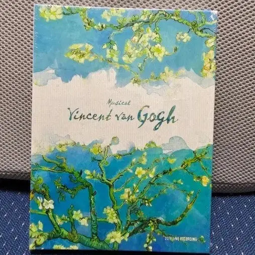 [BUNJANG] Musical Vincent van Gogh 2019 Live Album (Sealed) / 뮤지컬 빈센트 반 고흐 2019 라이브 음반