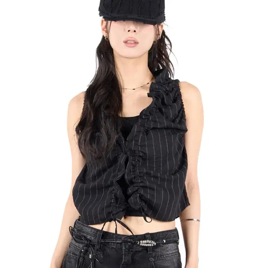 [BUNJANG] Litkim Shirring Stripe Vest Sleeveless Blouse Black / 릿킴 셔링 스트라이프 베스트 나시 블라우스 블랙