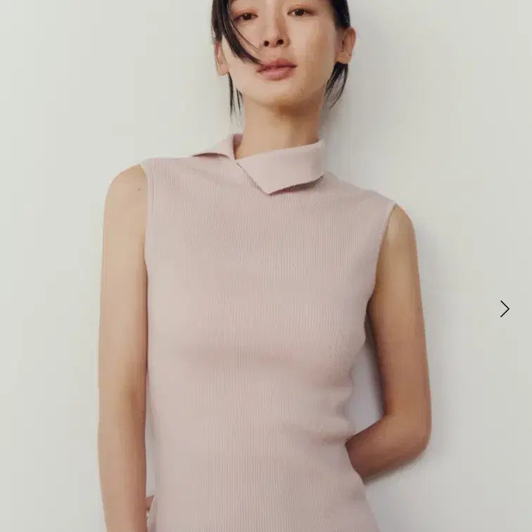 [BUNJANG] sie Rinslet Detail Knit Top / 시에 sie 린슬릿 디테일 니트탑