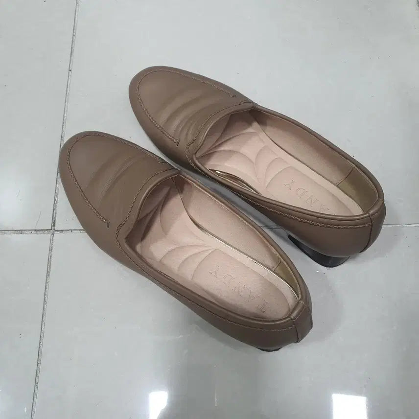[BUNJANG] Tandy Leather Loafers Size 245 / 탠디 로퍼 245
