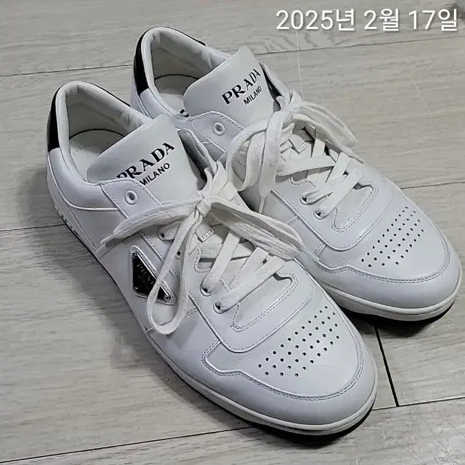 [BUNJANG] Prada Downtown Leather Sneakers White Black / 프라다 다운타운 레더 스니커즈 화이트 블랙