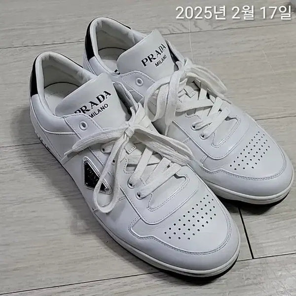 [BUNJANG] Prada Downtown Leather Sneakers White Black / 프라다 다운타운 레더 스니커즈 화이트 블랙