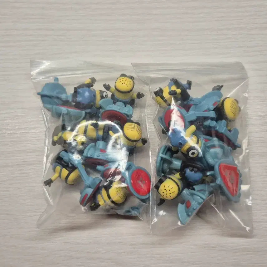 [BUNJANG] Minions Kinder Joy Figure Set / 미니언즈 킨더조이 피규어 세트