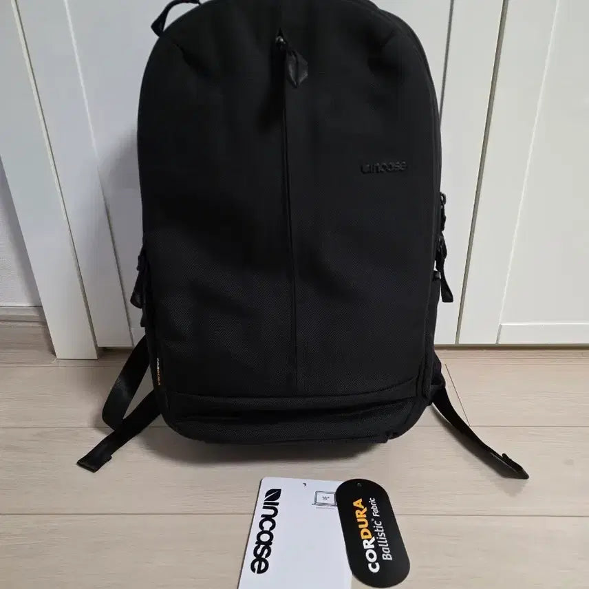 [BUNJANG] Incase Tracts Backpack 18L Black Cordura / 인케이스 트랙스 백팩 18L 블랙 코듀라