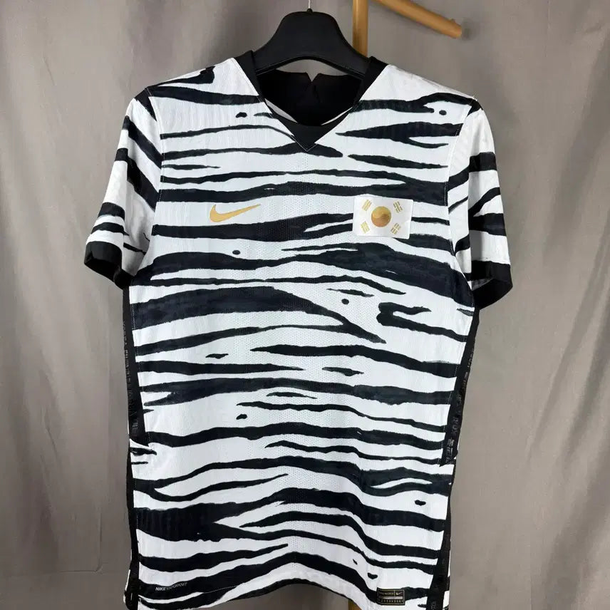 [BUNJANG] Nike South Korea National Team 20-22 Zebra Jersey XL / XL ) 20-22 나이키 국대 지브라 유니폼