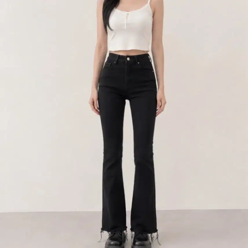 [BUNJANG] Semi Bootcut Black Denim Pants / 세미 부츠컷 블랙 데님 팬츠