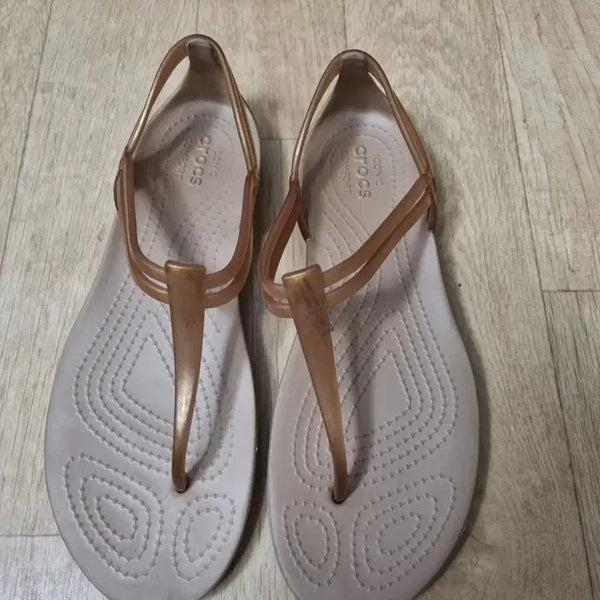 [BUNJANG] Crocs Flip-Flop Sandals W5 (220) / 크록스 쪼리샌들 w5 220