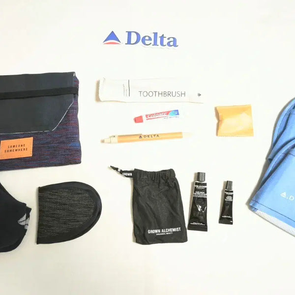 [BUNJANG] Delta Air Lines Business Class Amenity Kit / 델타항공 비지니스 어매니티