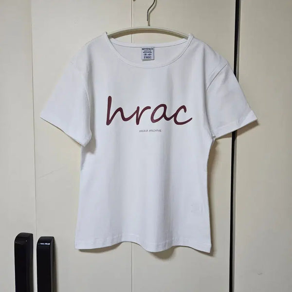 [BUNJANG] Hiruka Archive Layato Women's Slim Fit Short Sleeve T-shirt / [새상품] 히루카 아카이브 레이아토 여성 슬림핏 반팔티셔츠(정가4.9)