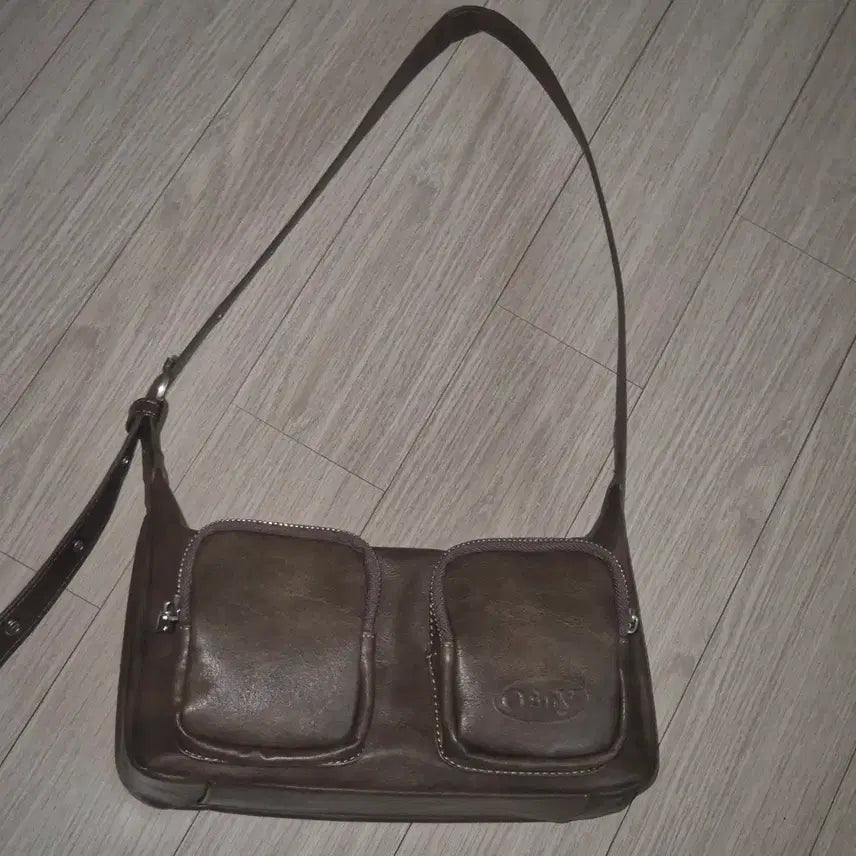 [BUNJANG] Ordinary Holiday Pocket Square Bag / 오디너리 홀리데이 포켓 스퀘어백