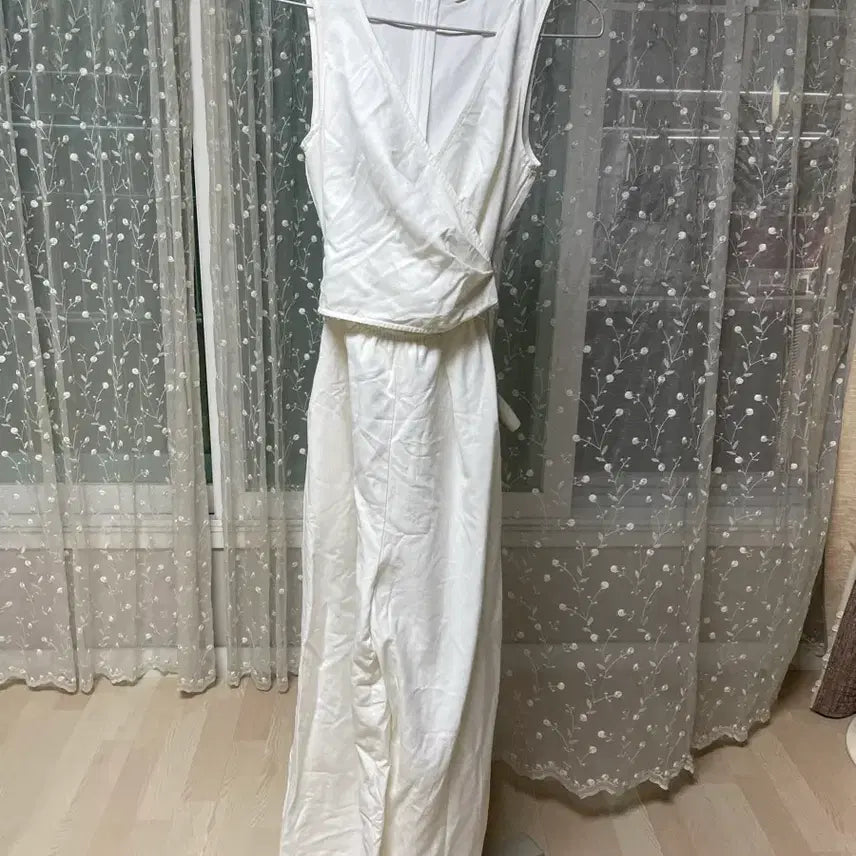 [BUNJANG] White Lab Jumpsuit / 화이트 랩 점프수트