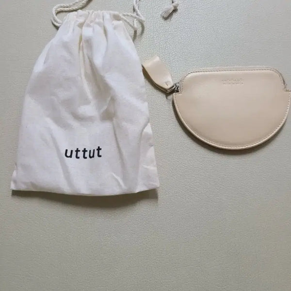 [BUNJANG] utttut Ivory Card Holder / utttut 카드지갑 아이보리