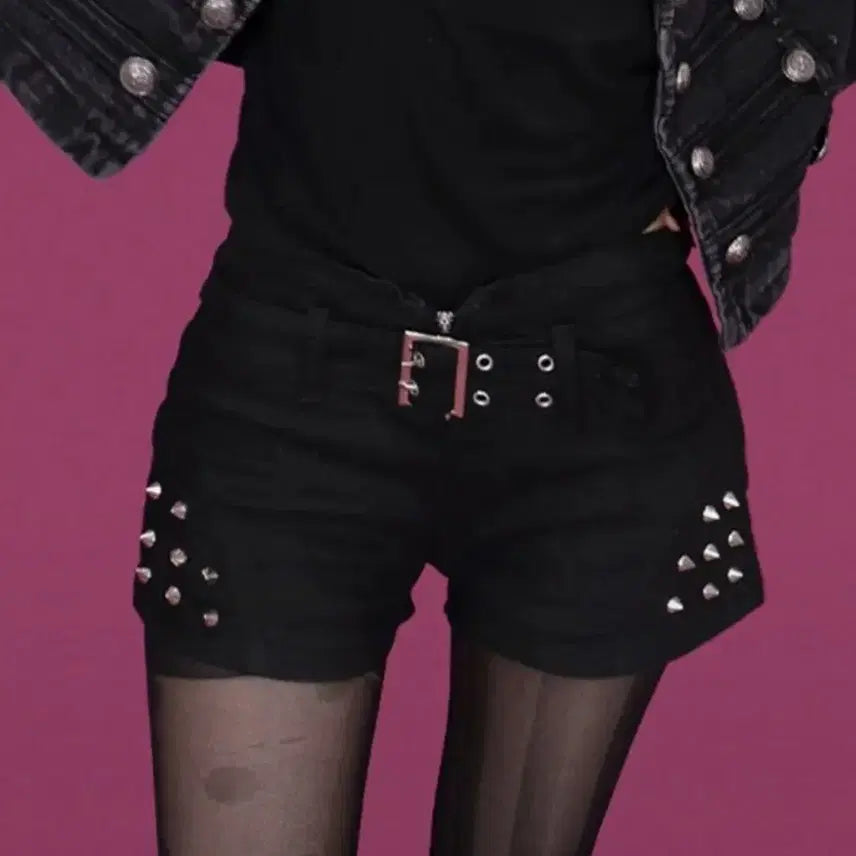 [BUNJANG] Emopunk Studded Black Shorts / emopunk스타일블랙 스터드 반바지