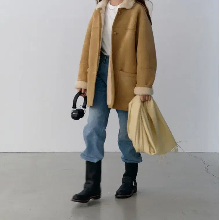 [BUNJANG] Modestmood London Suede Shearling Lined Mustang Jacket (Beige) / 모데스트무드 런던 무스탕 (베이지)