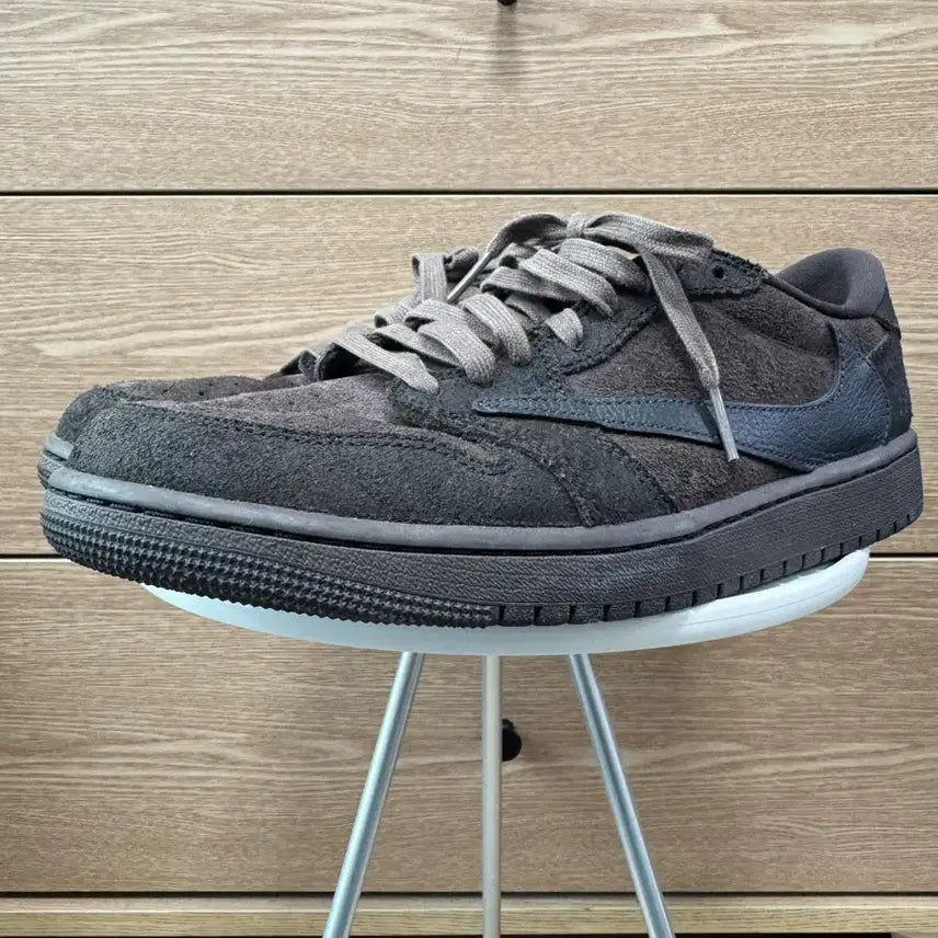 [BUNJANG] Air Jordan 1 Retro Low OG SP Travis Scott Velvet Brown (275) / 조던 1 레트로 로우 OG SP 트래비스 스캇 벨벳 브라운 275