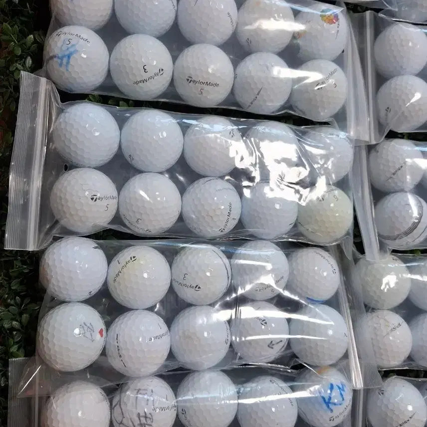 [BUNJANG] TaylorMade TP5 White Used Golf Balls (100 ct) / 테일러메이드 tp5 화이트 로스트볼 연습용 100알
