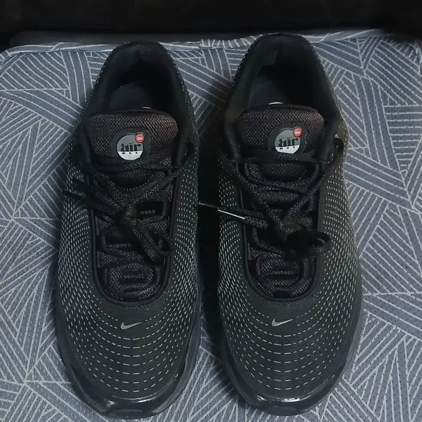 [BUNJANG] Nike Air Max 275 Men's Sneakers / 나이키 에어맥스 275