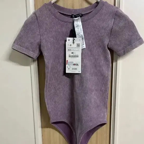 [BUNJANG] Zara Ribbed Bodysuit XS-S / 자라골지티셔츠xs-s(새상품)자라바디슈트