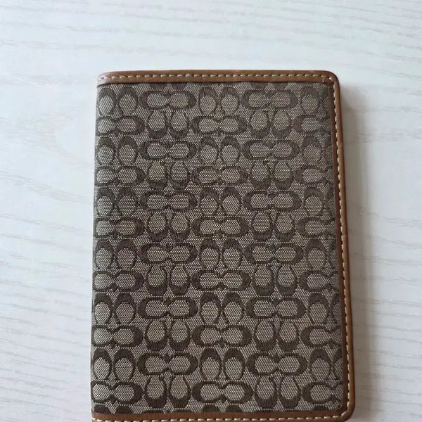 [BUNJANG] Coach Passport Wallet / 코치 여권지갑