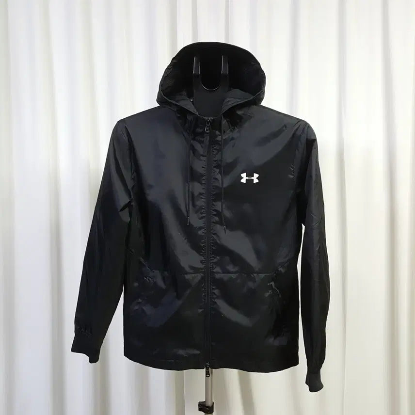 [BUNJANG] Under Armour Men's Hooded Windbreaker Jacket - Black (Recommended Size 95) / 언더아머 남성 후드 바람막이 자켓 블랙 95추천 오일장