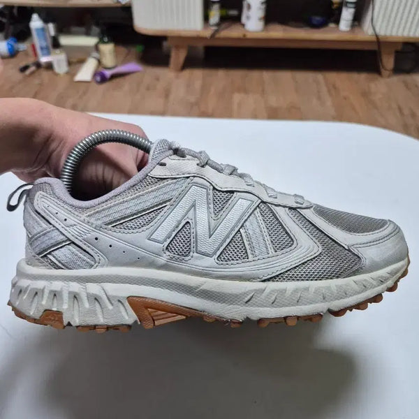 [BUNJANG] New Balance Women's Hiking/Trekking Shoes - Size 245 / 뉴발란스 운동화 245 사이즈