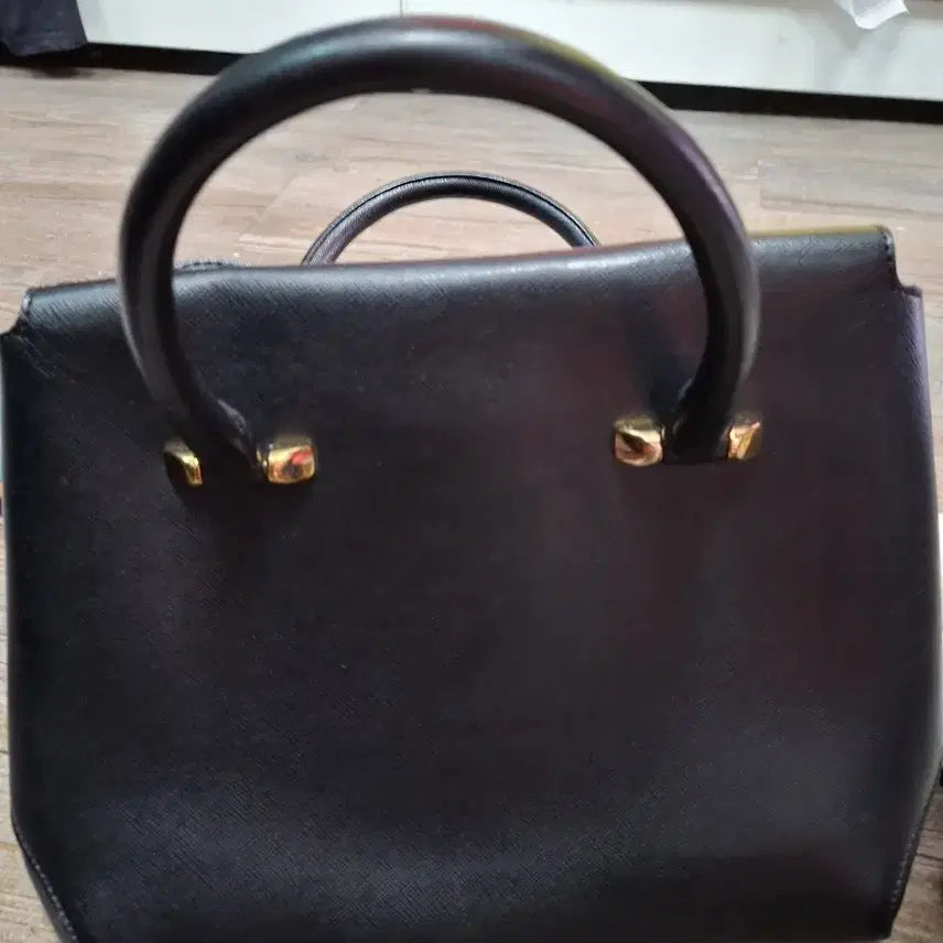[BUNJANG] Charles & Keith Women's Black Tote Bag / 찰스. 앤키스.  여성 토트백 블랙