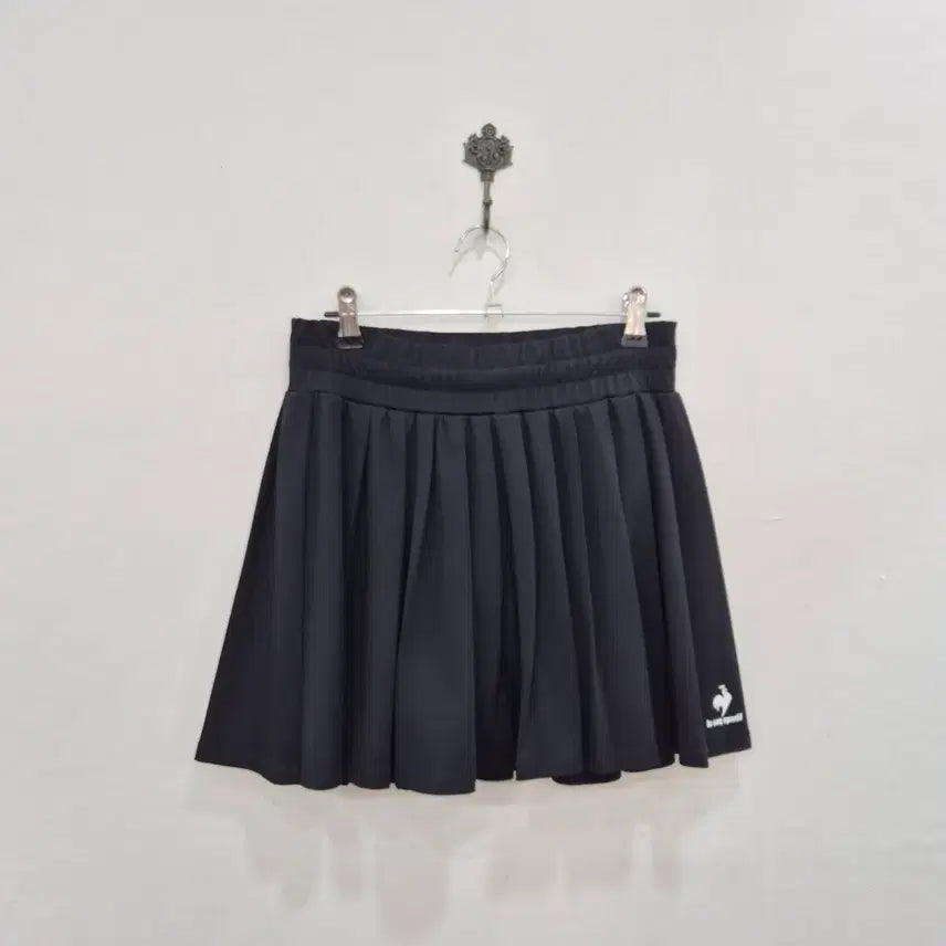 [BUNJANG] Le Coq Sportif Black Pleated Mini Skirt / 르꼬끄골프 검정색 플리츠 미니스커트