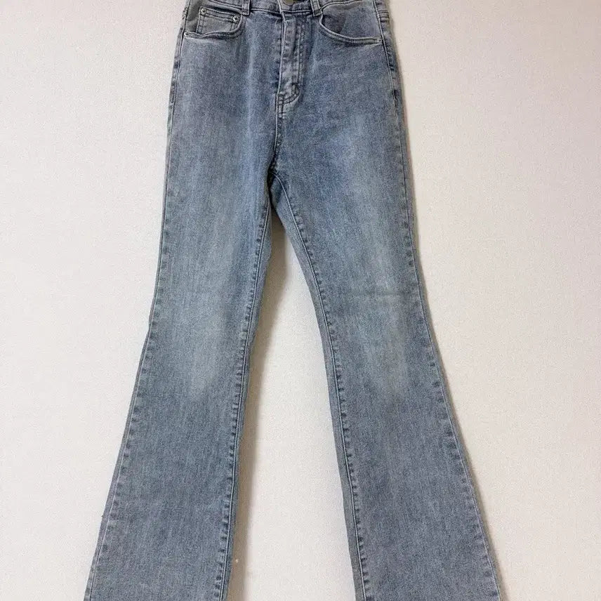 [BUNJANG] Light Blue Wash Bootcut Jeans / 연청 부츠컷 청바지(새상품)
