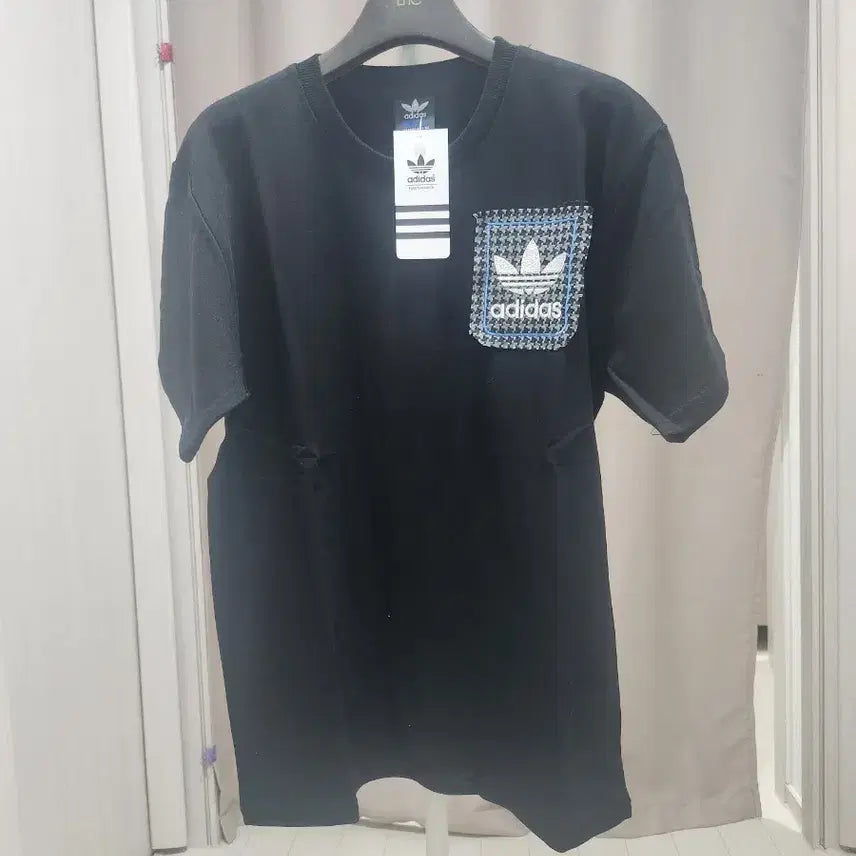 [BUNJANG] Adidas Black Pocket Check Short Sleeve T-Shirt / 아디다스 반팔 티셔츠 블랙 포켓 체크.새상품.공용