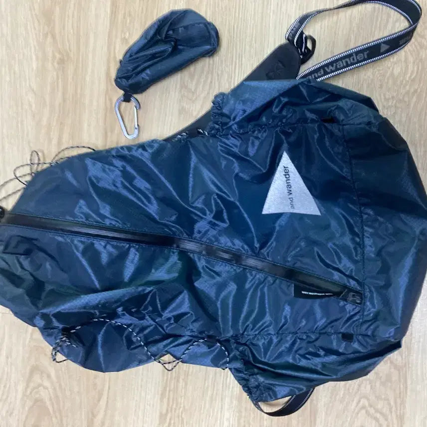 [BUNJANG] And Wander Sil Daypack (Blue) with Pouch / 앤드원더 실 데이팩 블루(+파우치)