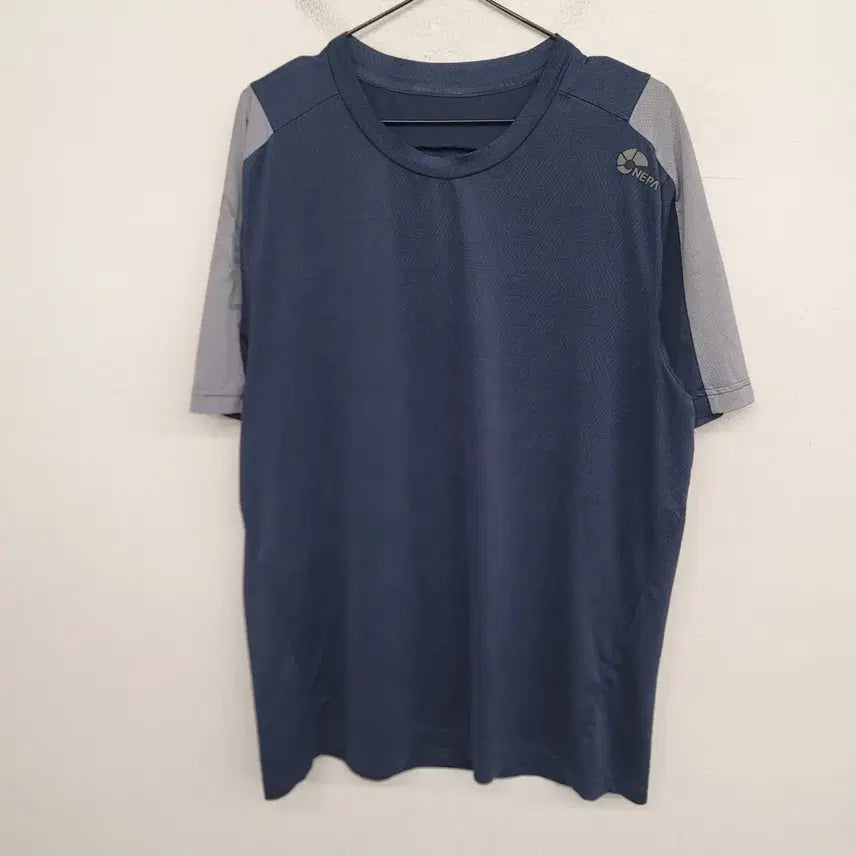 [BUNJANG] Nepa Functional Hiking T-Shirt XXL / [110/XXL] 네파 기능성 등산복 반팔티 티셔츠