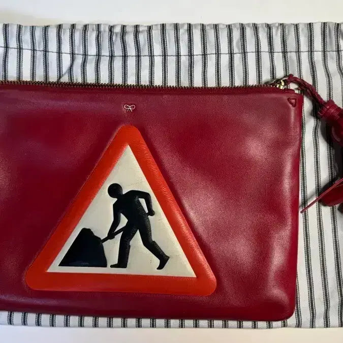 [BUNJANG] Anya Hindmarch Construction Sign Clutch Tote Bag / 안야 힌드마치 공사중 (맨즈앳워크) 도로표지판 클러치백 토트백